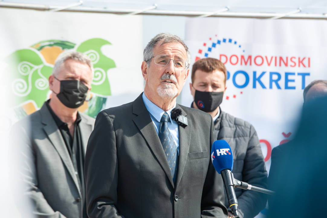 Most i Domovinski pokret na šibenskom mostu predstavili kandidate za župana i gradonačelnika  