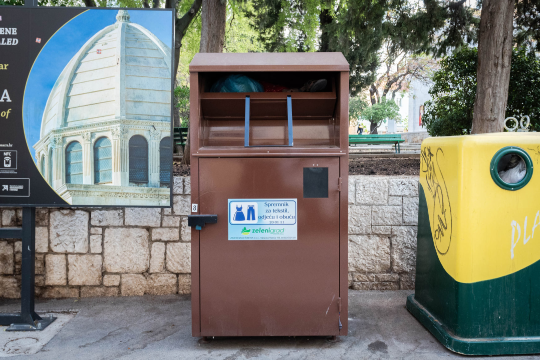 Odjeću, obuću i otpadni tekstil možete odložiti na 18 lokacija u Šibeniku!