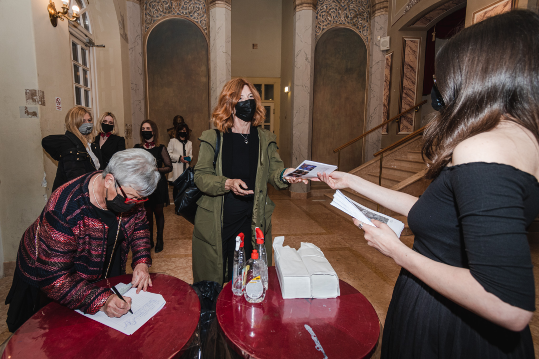 Bili smo u kazalištu na premijeri ‘postmodernističkog pakla od predstave’, Molièreovog ‘Amfitriona’