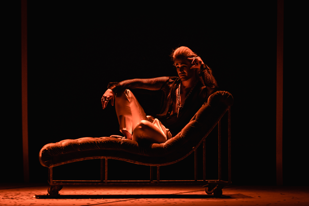 Bili smo u kazalištu na premijeri ‘postmodernističkog pakla od predstave’, Molièreovog ‘Amfitriona’