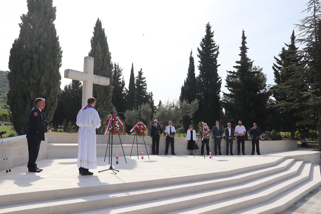 Na blagdan sv. Florijana šibenski vatrogasci pokazali novi kamion, a u Zagrebu danas preuzimaju još jedno vozilo