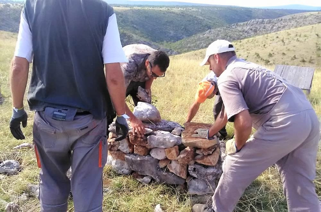 Grad Drniš i dalje razvija nove sadržaje za aktivni odmor i uživanje u prirodi. Provjerite što je sve uređeno.