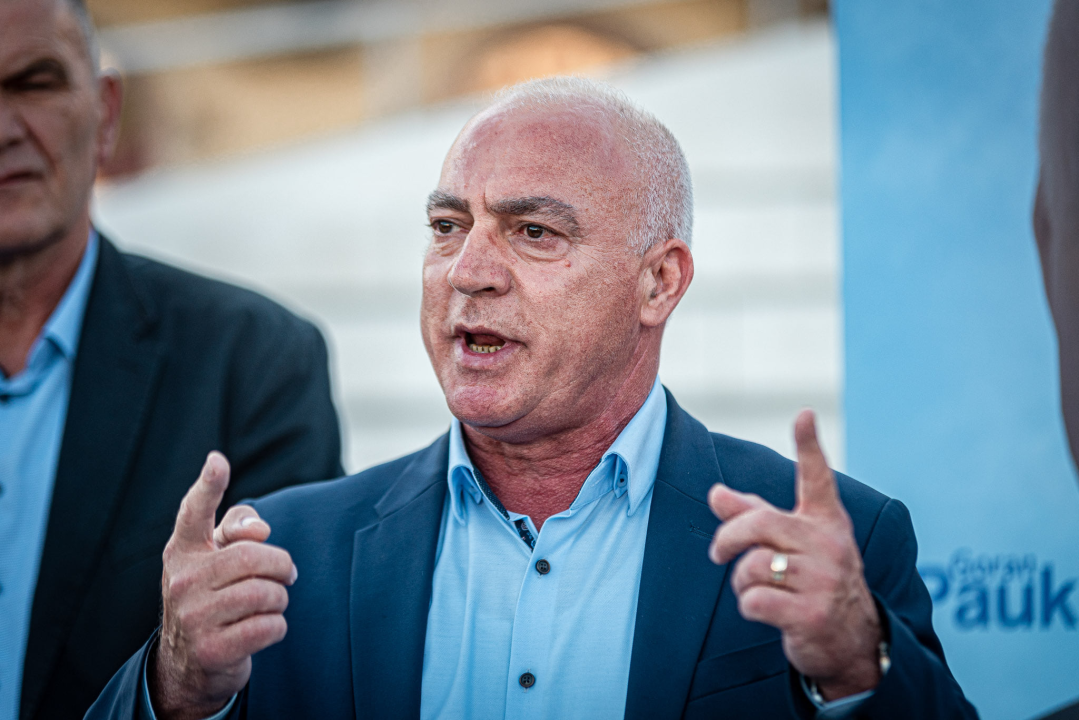 'Šibenik više ne zaostaje za Splitom i Zadrom, zato se u nedjelju ne povodite za praznim parolama jer one neće iznijeti nikakva čuda' 