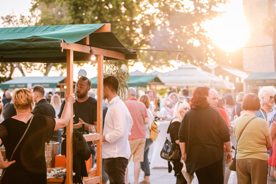‘Ako su sinonim Burgundije Chablis i kamenice, zašto sinonim Šibenika ne mogu postati Debit i pidoće’