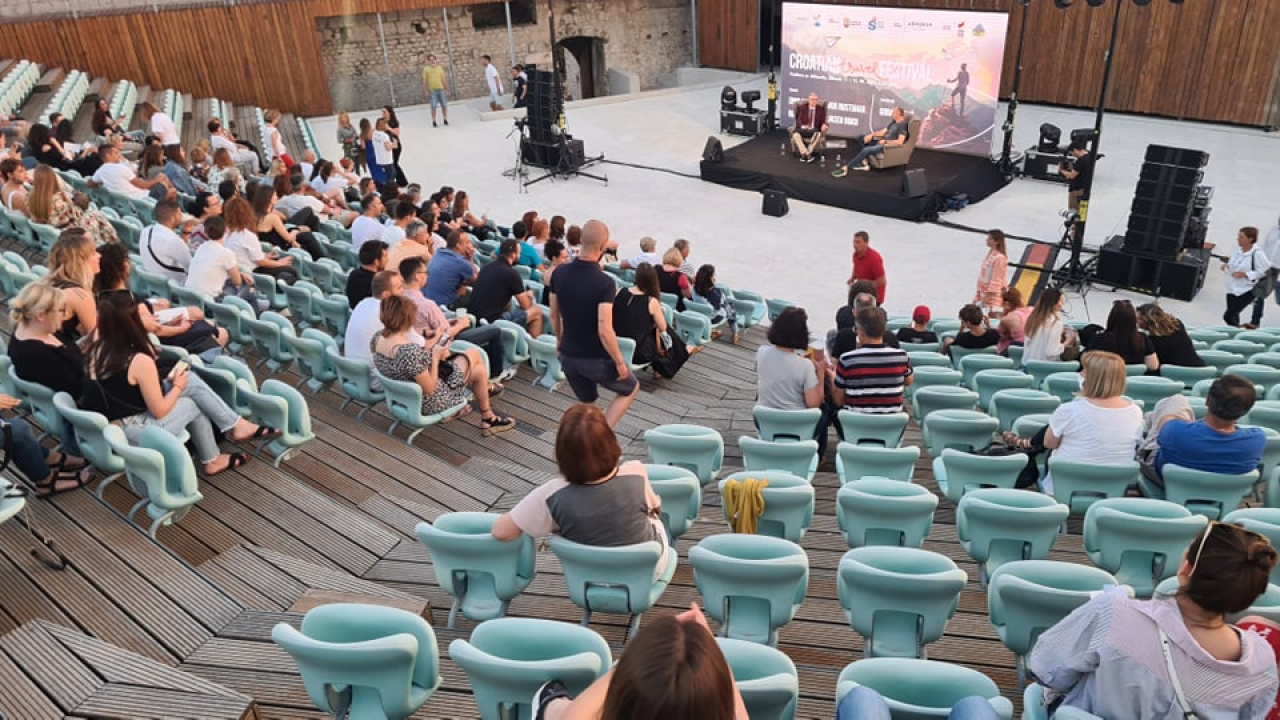 Dino Rađa i Goran Milić na sv. Mihovilu: 'Ima neki šarm u tome da te ne jeb* dva posto, ovdje tek kad umreš, onda si bog'