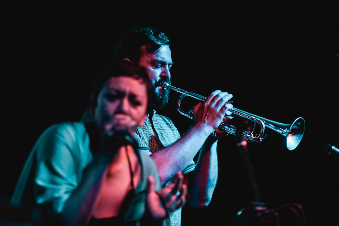 Pogledajte kako je bilo sinoć na koncertu Je Veux ispod katedrale	  