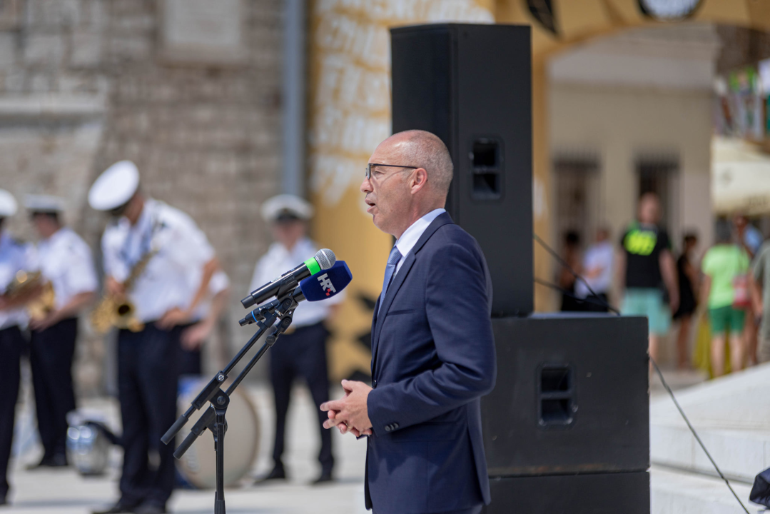 Svečano obilježena 30. obljetnica osnutka 113. brigade: 'Mi smo stvarali tebe i ti nas, do kraja života ostaješ u našim srcima' 