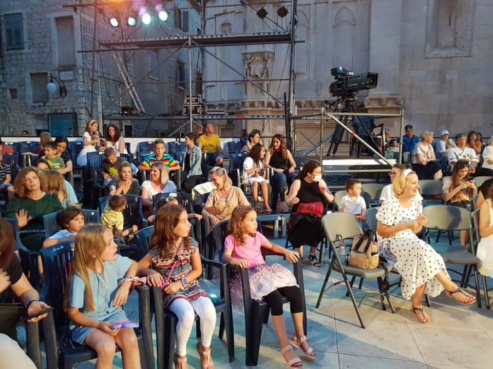 Ekipa iz A strane oduševila i djecu i roditelje: 'Ovi ljudi su vrhunski glazbenici, uživam ih slušati' 