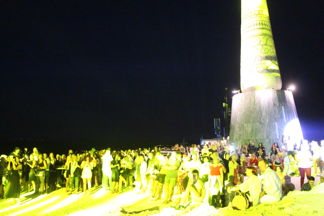 Na primoštenskom brdu Gaj održan koncert 'Tragom Olivera': Pogledajte kako smo se proveli 