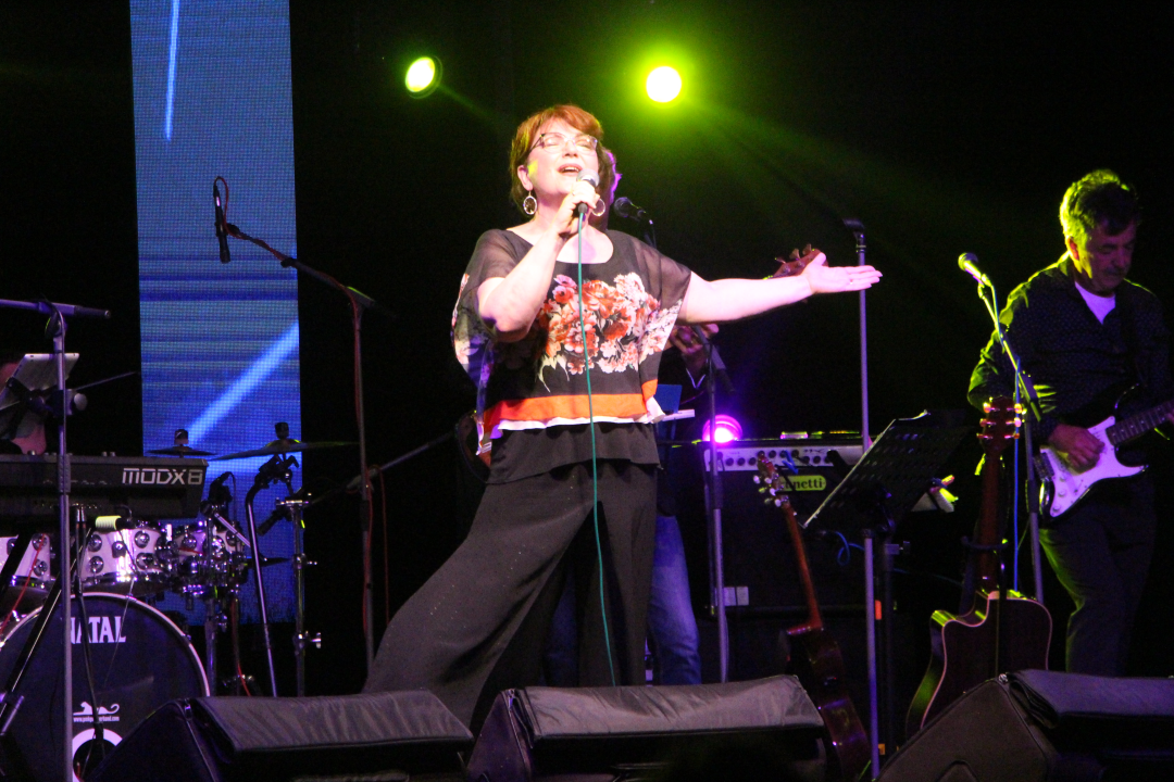 Na primoštenskom brdu Gaj održan koncert 'Tragom Olivera': Pogledajte kako smo se proveli 