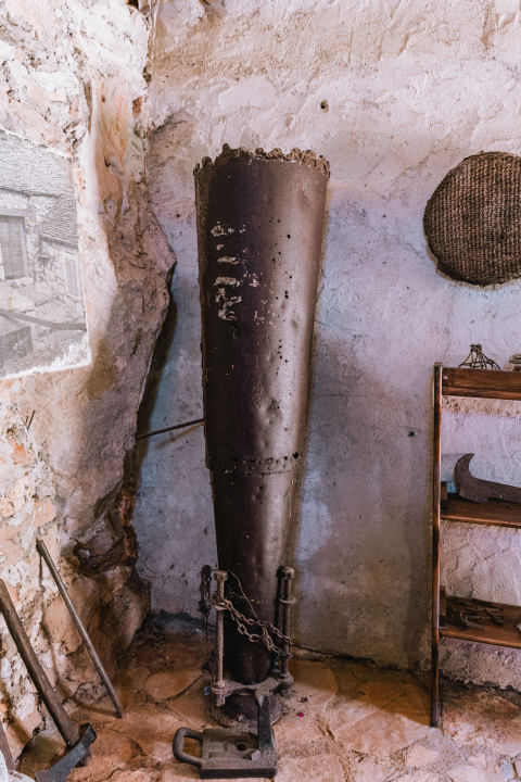 Don Stipe Perkov objavio ‘Razgovore (ne)ugodne puka primoštenskoga’: Riječima su, kao s kamenom, gradili suhozid prošlosti!