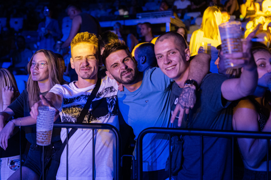 Vojko V dolazi, bolje se pazi: Masovno repanje na sv. Mihovilu