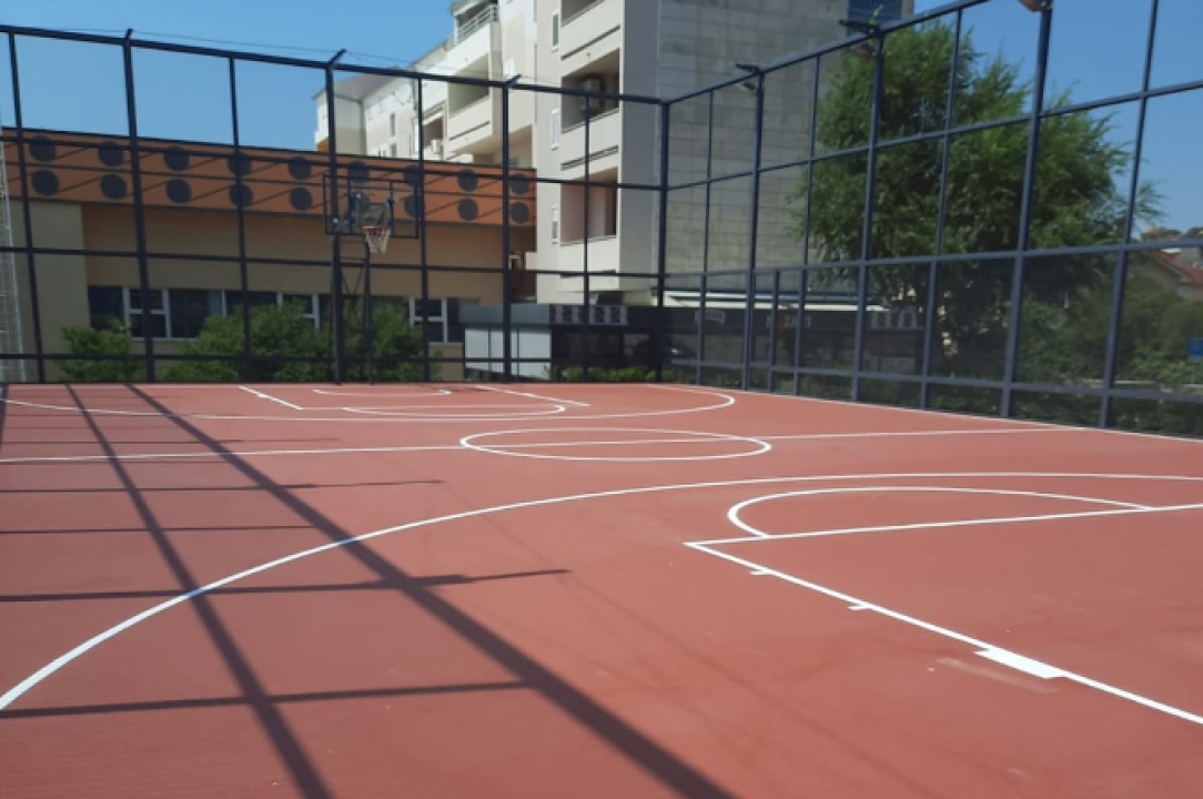 Košarkaško igralište na Baldekinu napokon u funkciji: Čeka se još Draženov poster   