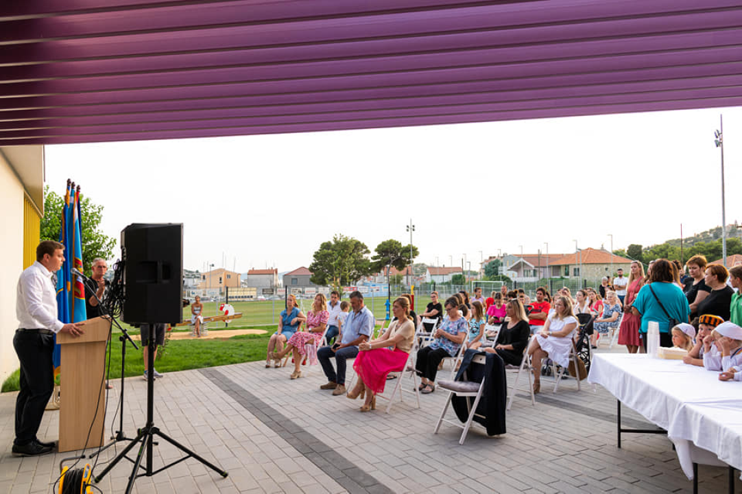 Pogledajte kako izgleda novi tribunjski vrtić u koji je uloženo 11 milijuna kuna  