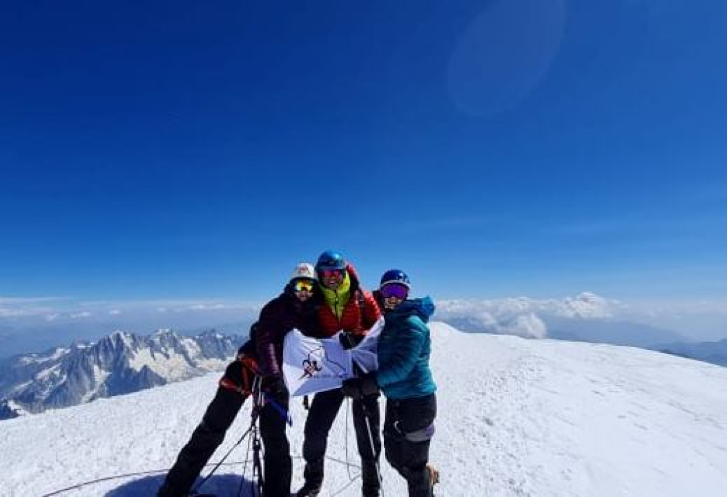 Troje Mihovilaca na krovu Alpa: 'Naporno je fizički i psihički, sada se na +35 adaptiramo na temperaturni šok'  