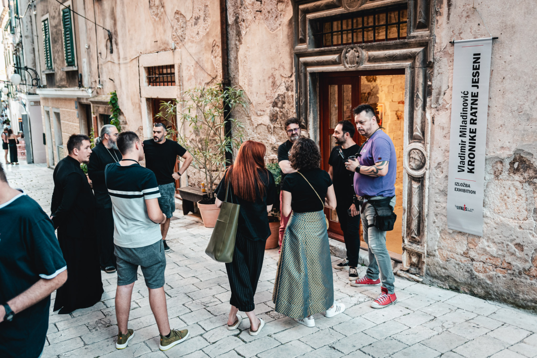 Kronike ratne jeseni: ‘Ljudi koji kao ja nemaju iskustvo rata, znanja temelje na pop kulturi i masovnim medijima’