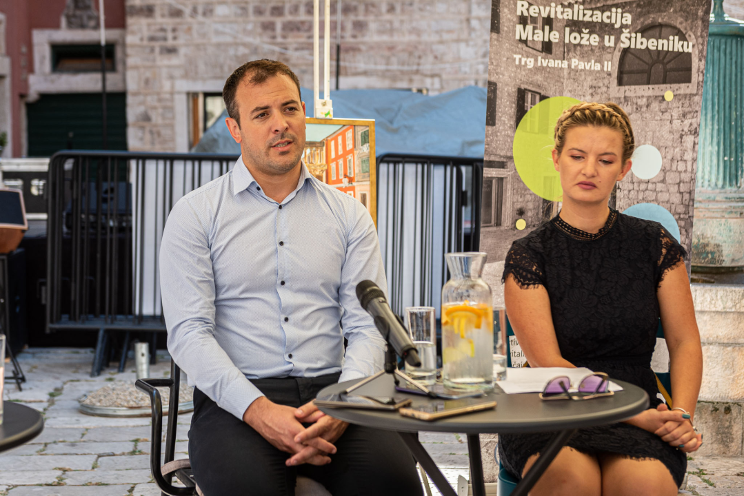 Banci s povrćem i dogodine na Maloj loži, uz jednu novost: Cijeli će trg biti pokriven bijelim jedrima