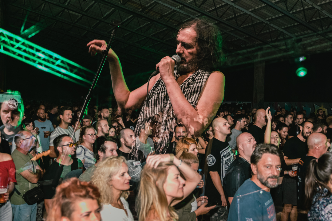 Goran Bare i Majke fantastični u Hali Šibenik, pogledajte atmosferu s koncerta