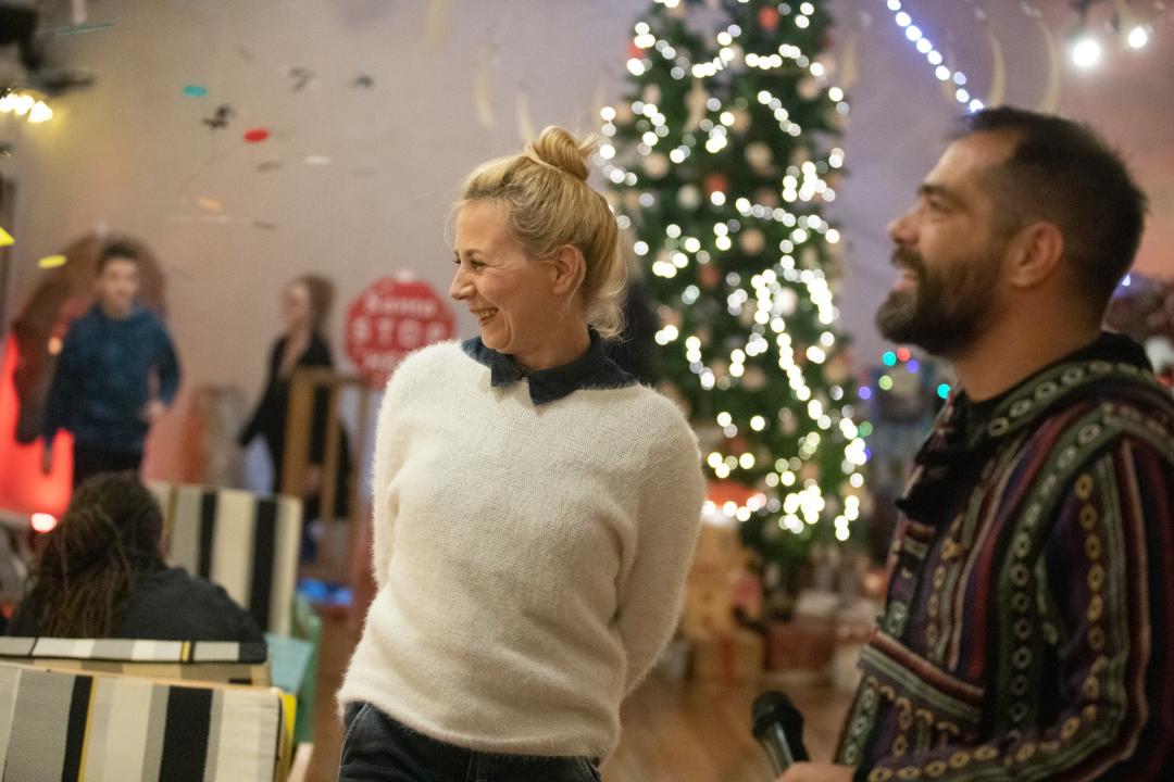 Otvoren Božićni tinel u Azimutu: Prodajna izložba u čarobnom ambijentu