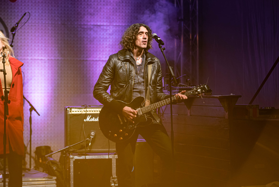 Miro Odak i Lili Gee u đardinu napravili odličnu atmosferu uz rock hitove