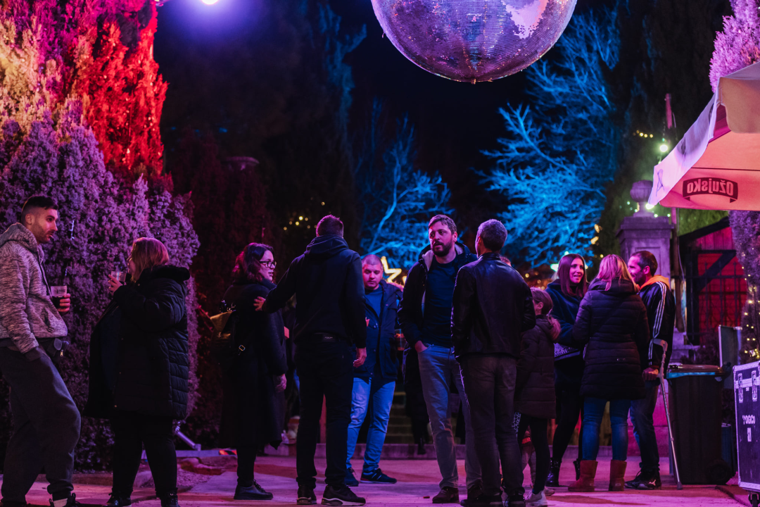 Elektronika u đardinu: Mirko Rak iliti Fikcio Monger počastio Šibenčane svojim 'full setom' na Adventuri 