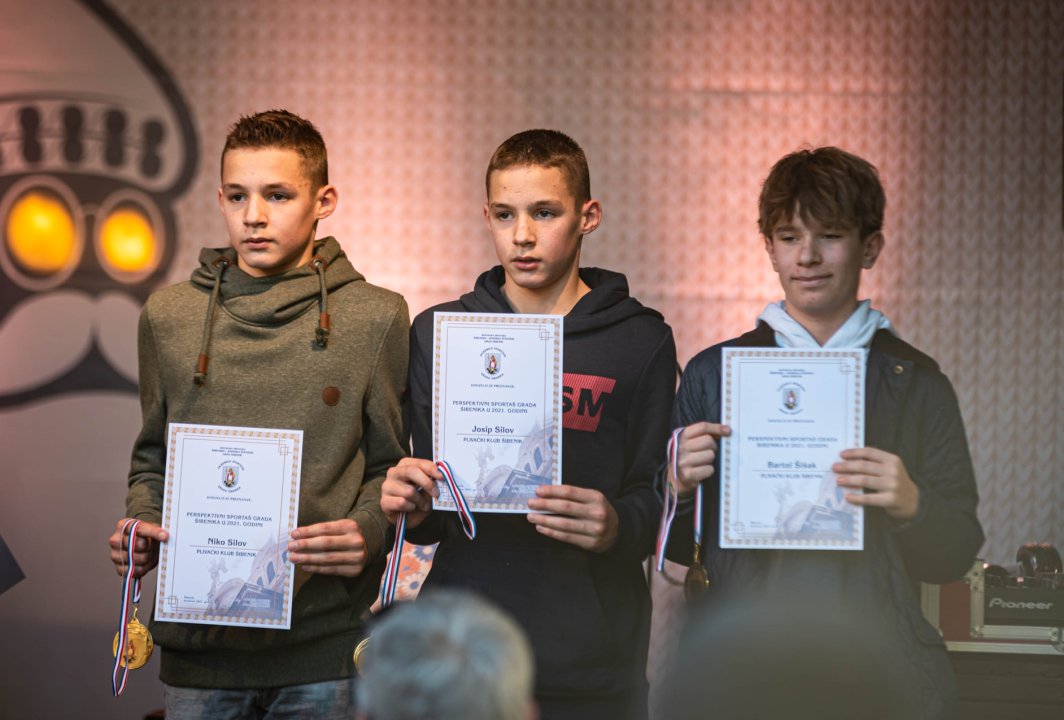 Vaterpolisti Solarisa i košarkašice Šibenika u ekipnoj, a Toni Slavica i Nives Radić u pojedinačnoj konkurenciji 