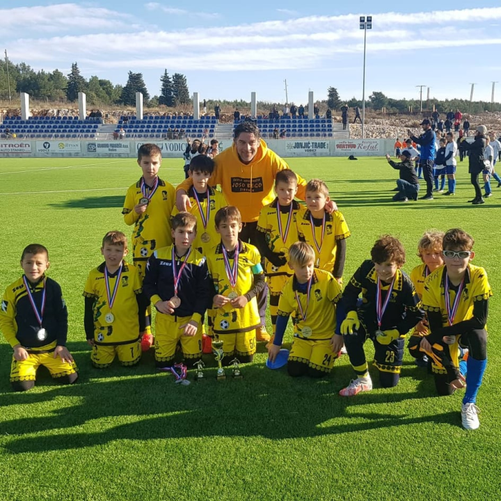 Proteklog tjedna održao se '17. Vodice Cup': Mladi nogometaši HNK Šibenika okitili se zlatnim medaljama 