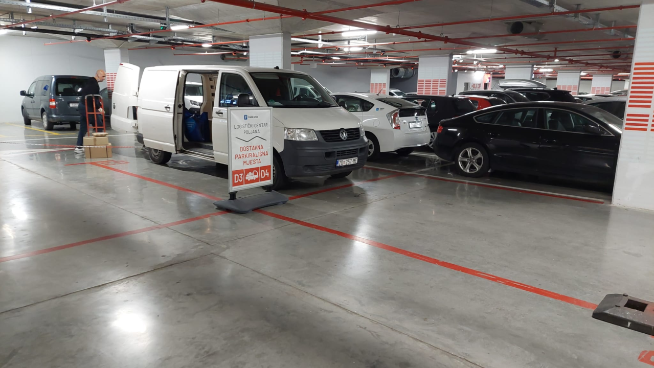 Godinu i pol nakon otvorenja garaža na Poljani rješava brojne logističke probleme u staroj gradskoj jezgri