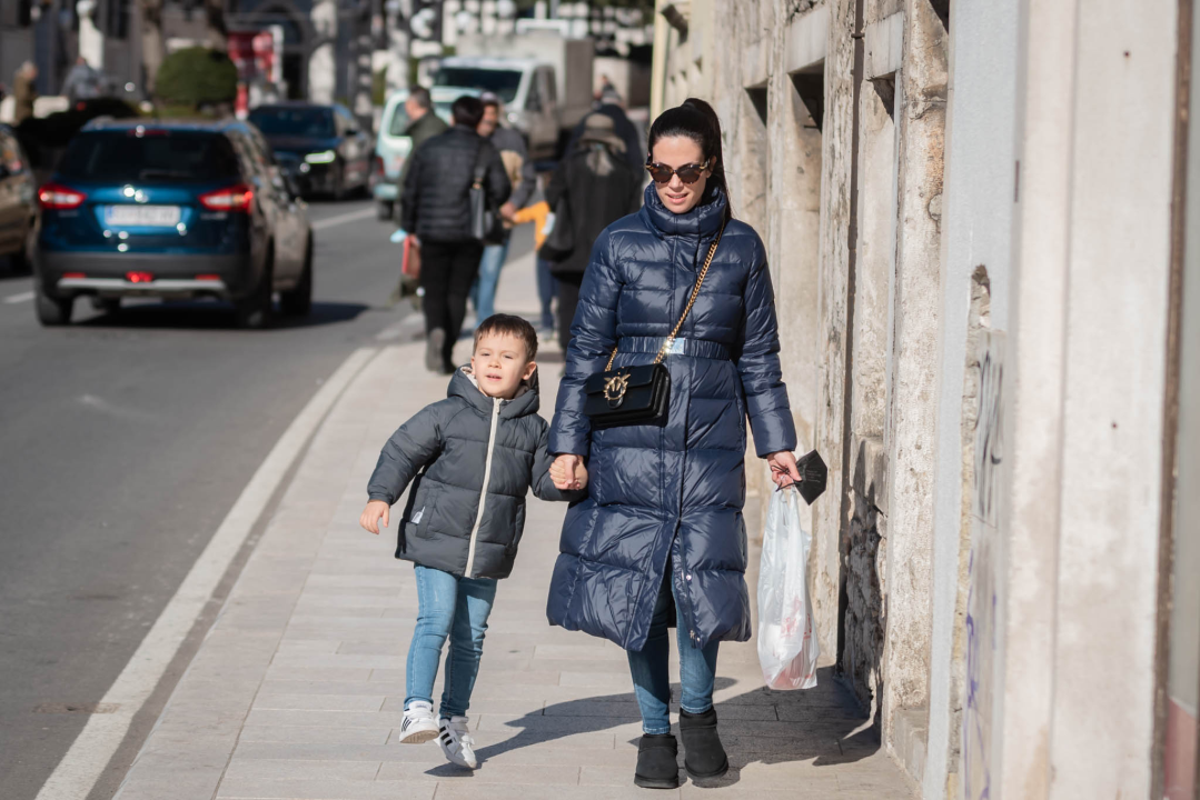 Šibenčanke znaju kako stvoriti zanimljiv look uz klasične komade