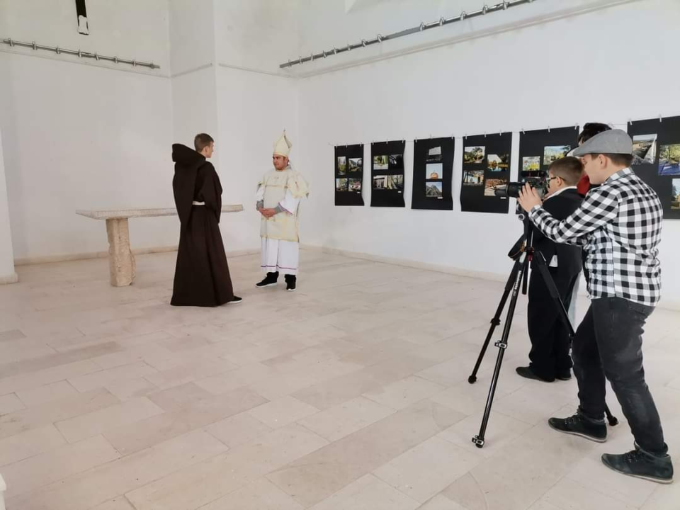 'Kako je fra Lujo Marun spasio tvrđavu': Članovi udruge 'Čarobni svijet' snimili film na Kniskoj tvrđavi