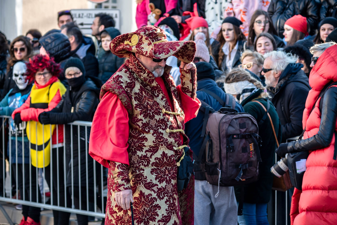 Bake opet napravile ludilo uz ‘Masturbatore s Murtera’, ‘Benkovački sajam’, liječnike i janjetinu