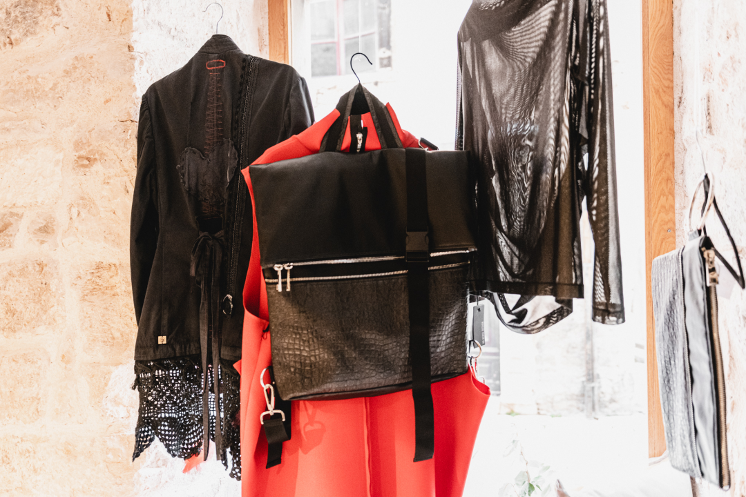 Dizajn za žene sa stavom! Kožne torbe Zorana Mrvoša dostupne su u Galeriji Juraj Dalmatinac