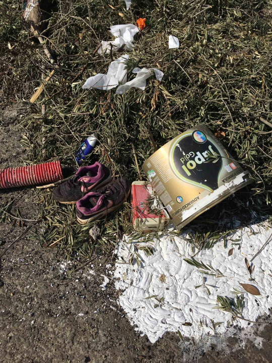 Stara rasvjeta s rive završila na TEF-u okružena tonama građevinskog i drugog otpada!