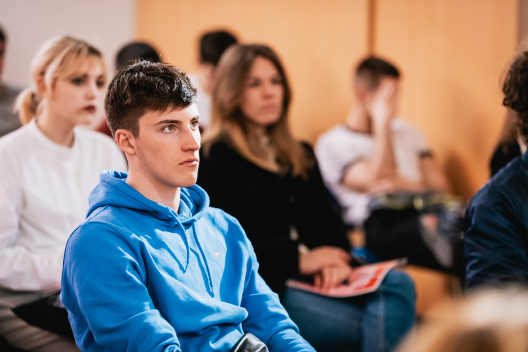 Gimnazijalci predstavili jubilarni 20. broj Pegle: ‘Pandemiju smo kompletno zanemarili i odahnuli od svega’