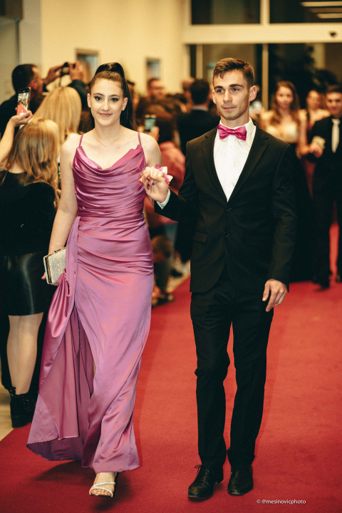 Učenici Medicinske škole u večeri koju će pamtiti do kraja života (1. dio)