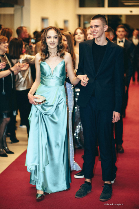 Učenici Medicinske škole u večeri koju će pamtiti do kraja života (2. dio)