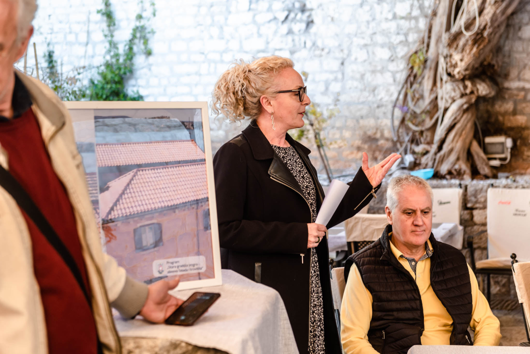 Preko 100 godina stara zgrada u Kalelargi napokon obnovljena: 'Da Grad nije išao s akcijom, ne bi je obnovili. Sada mirnije živim' 