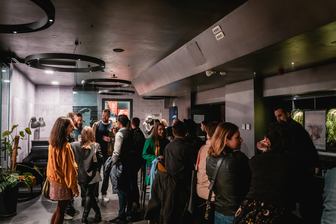 Sono Koloro u Arsenu: Dvostruki život i sofisticirani podražaji