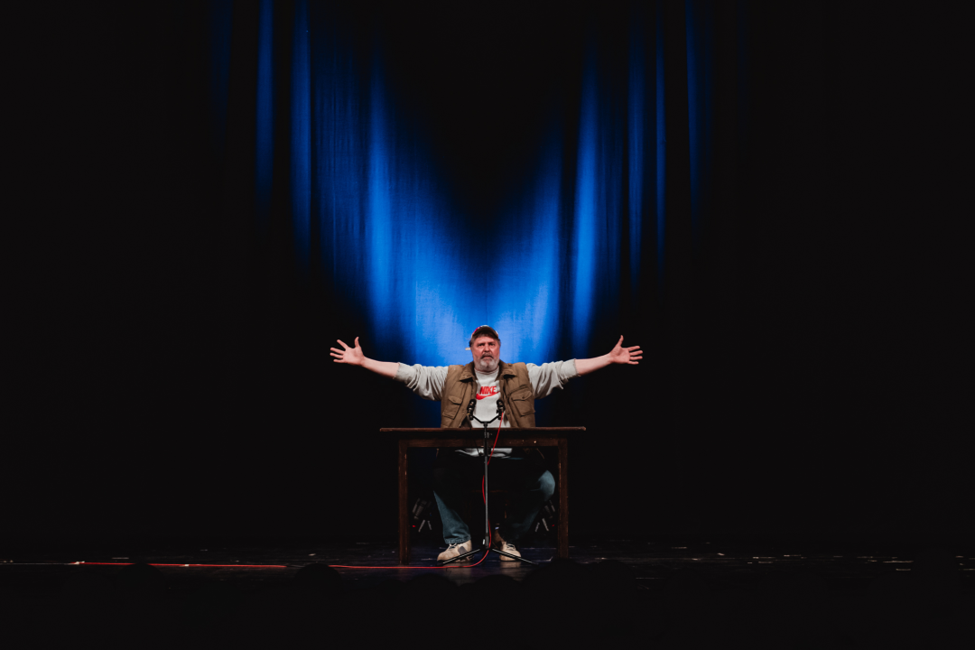 ‘Oči Uoči Zgospod'non’: Ričard je kao Mišo, samo digne ruke i publika umire od smijeha