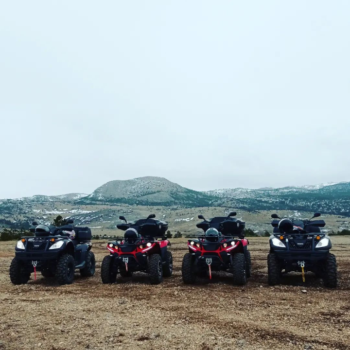 Na Kninskoj tvrđavi Praznik rada slave dan ranije: Posjetitelje očekuju srdele, storytelling ture i vrijedne nagrade!