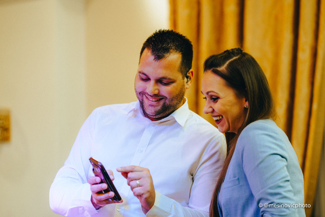 Pogledajte kako su zablistali učenici Industrijsko-obrtničke škole na svom maturalnom plesu (1. dio)