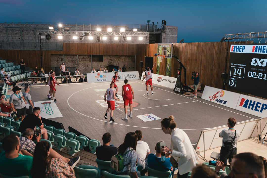 Basket se sinoć igrao na najljepšem igralištu: Tvrđava sv. Mihovila domaćin Pro 3x3 Tour-a