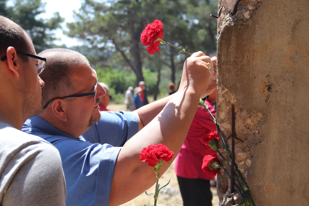 Prošlo je 80 godina od strijeljanja Rade Končara i drugova: U spomen parku položeni vijenci