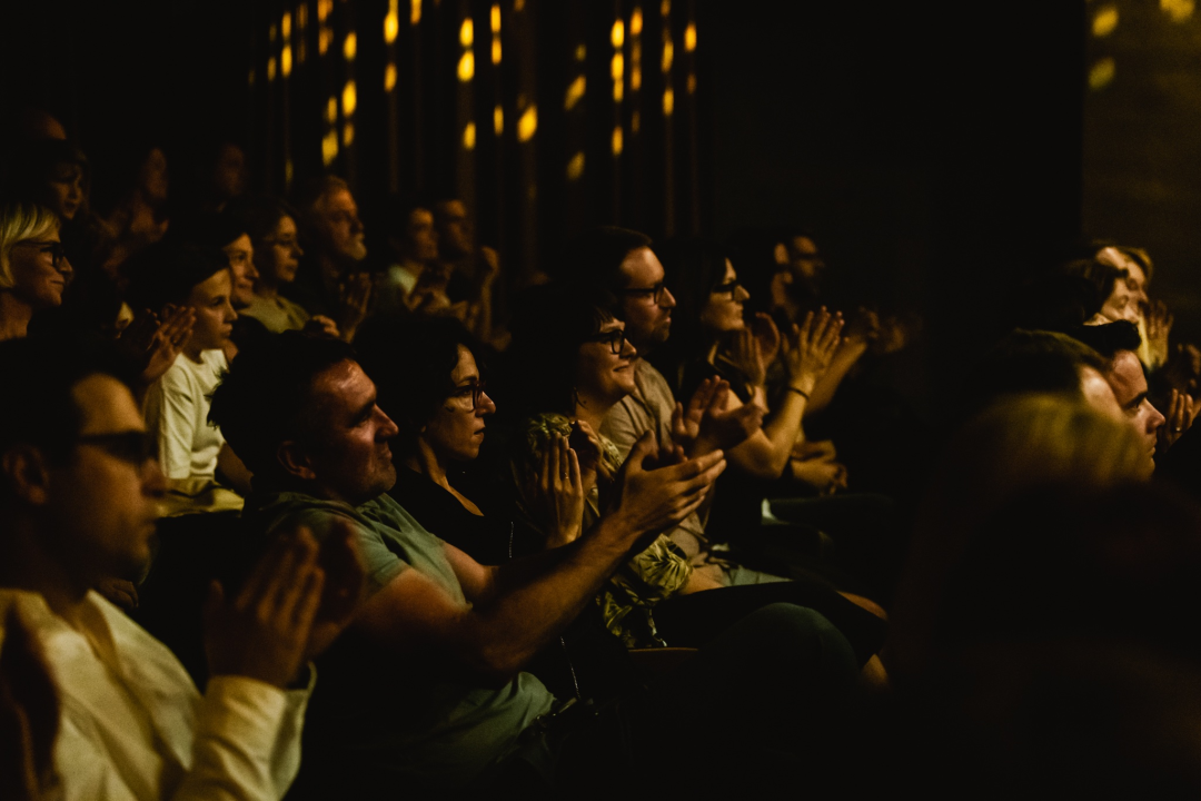 J.R. August u Arsenu predstavio hvaljeni album 'Still Waters': Priključio mu se i zbor