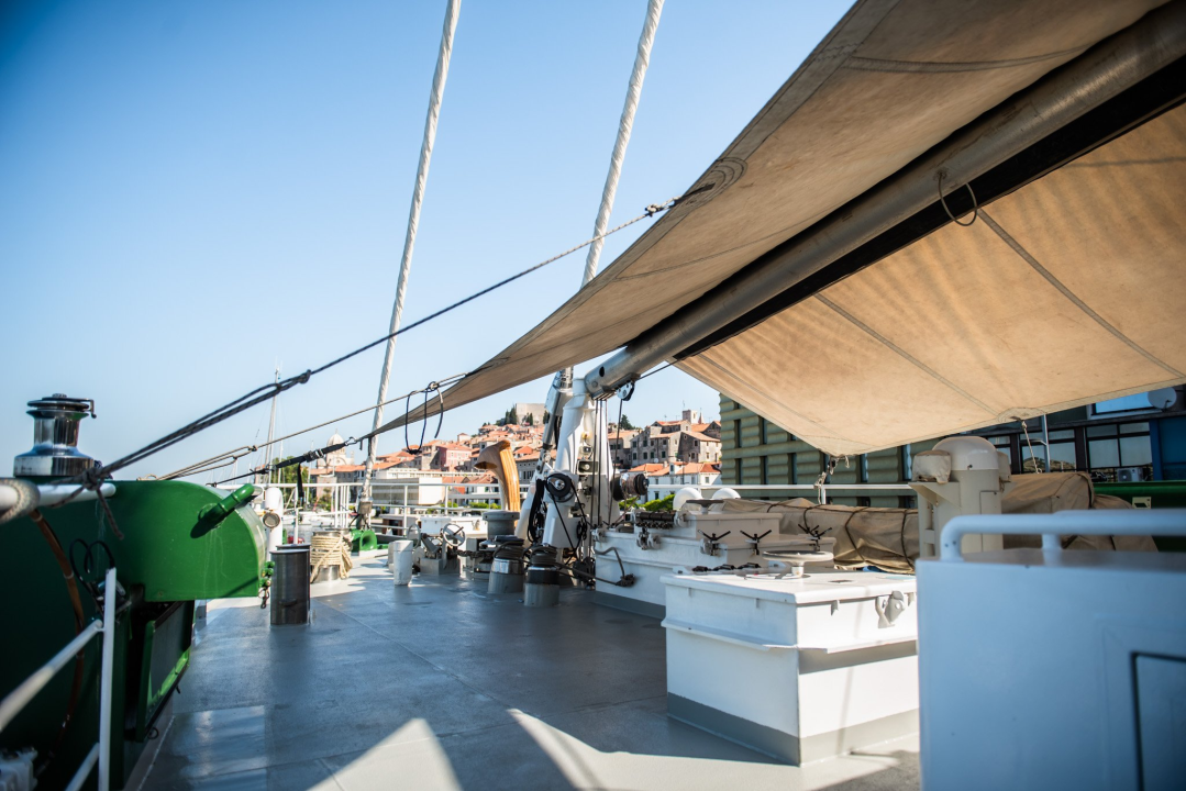 Ukrcali smo se na Rainbow Warrior: 'Vaša obala je fantastična, nažalost mi smo tu poslom...'