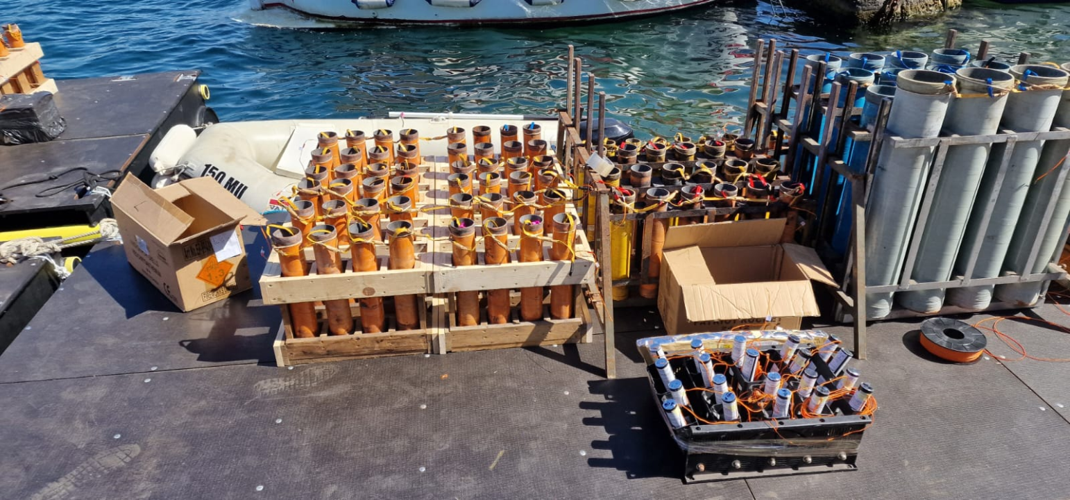 Pripreme za vatromet na šibenskoj rivi: Očekuje nas spektakl vrijedan 80 tisuća kuna!