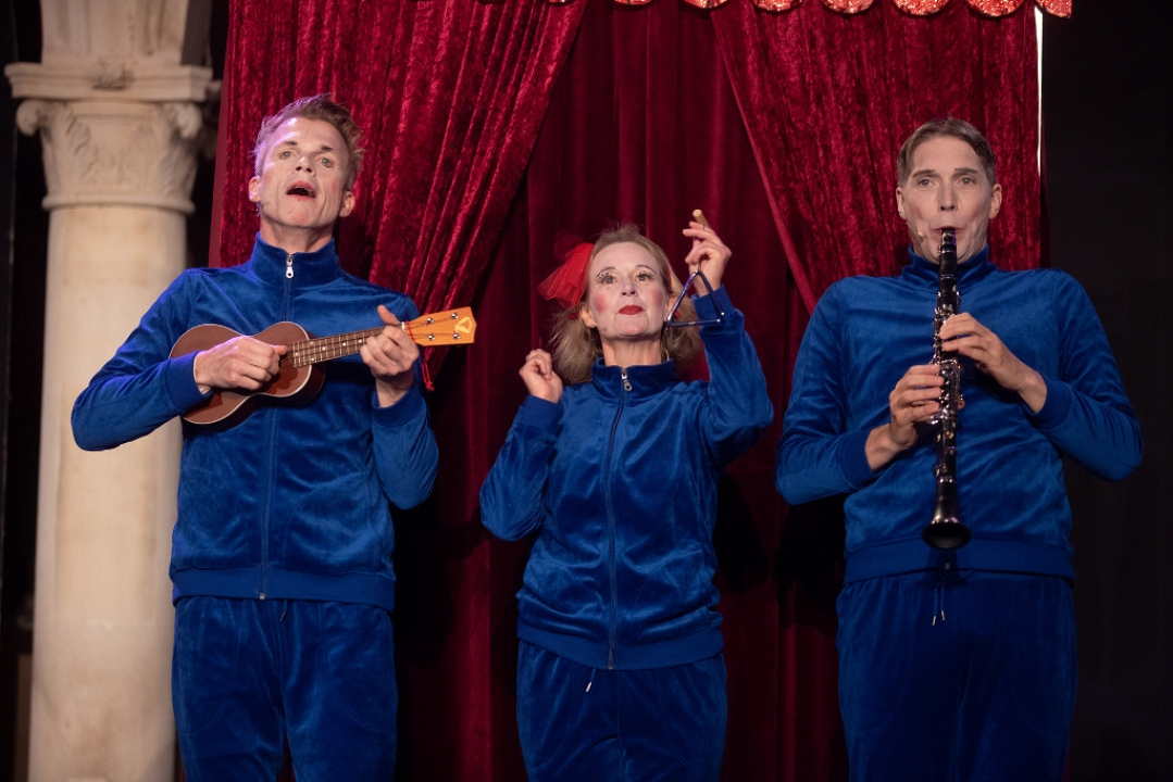 Žirafe, Carevo novo ruho, Las Calaveras: Šibenik ima najbolji prvi dan ljeta uz festivalski program