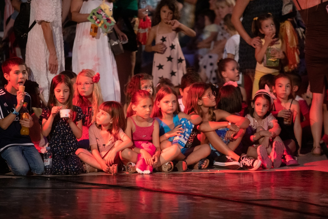 Danas na MDF-u nilski konj Nellie, cirkuski plesni tečaj, dvije predstave i film