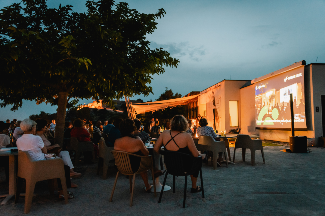 Filmom Nine Violić otvoreno ljetno kino na Baroneu: 'Sjajno se osjećam sa šibenskom publikom' 