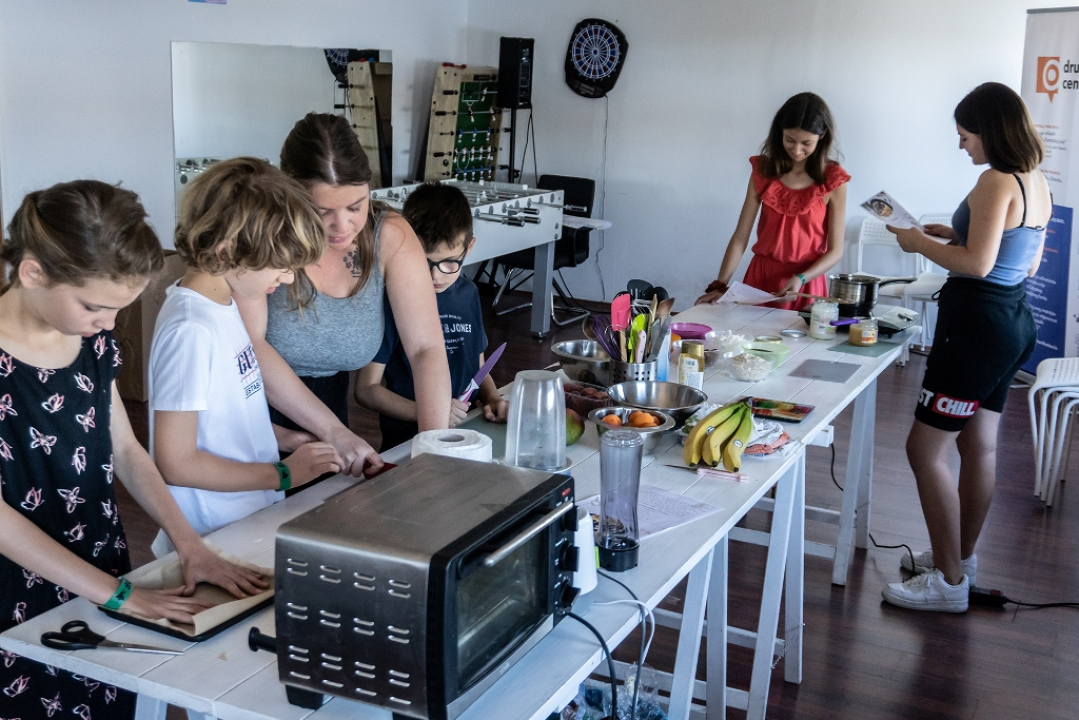 Nema do petka u Šibeniku na MDF-u: Provjerite današnji program na trgovima i ulicama 